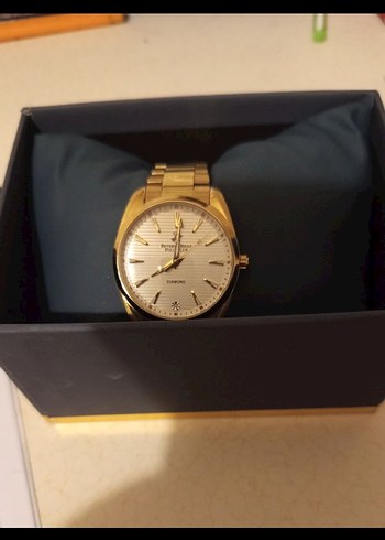 Altın Renkli Klasik Kadın Kol Saati - Görsel 2