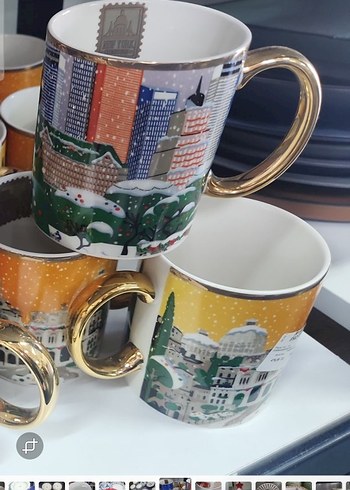 Jumbo Renkli Kış Temalı Altın Kulplu Kupa