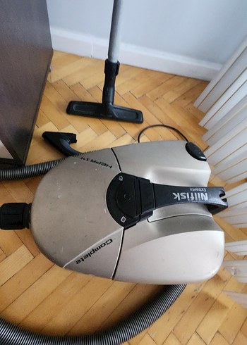  Beden Renk Gri Nilfisk Completa Elektrikli Süpürge