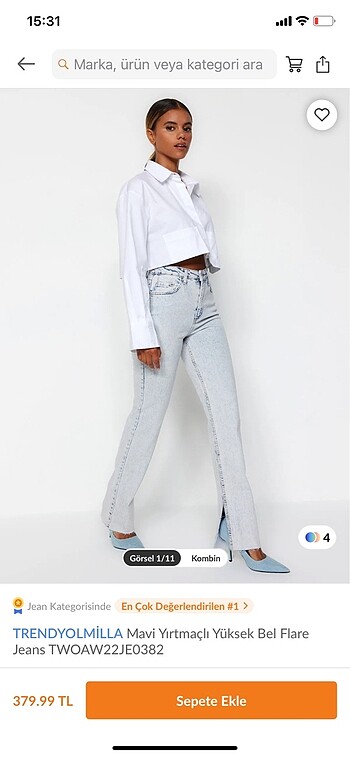 Trendyolmilla Yırtmaçlı Flare Jeans