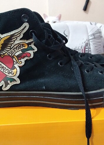 Orijinal Converse Erkek 44.5 numara özel seri (sailor Jerry)