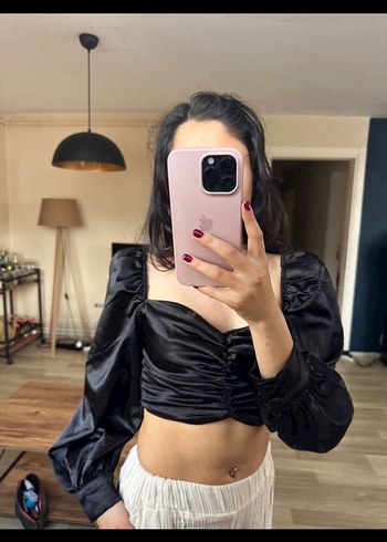 Siyah Parlak Saten Straplez Bluz - Görsel 3