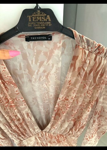 Dantel Detaylı Bej Yılan Desenli Midi Elbise - Görsel 3