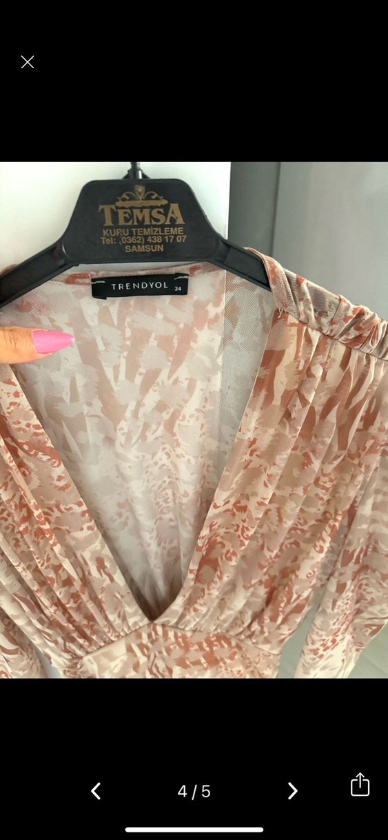 Dantel Detaylı Bej Yılan Desenli Midi Elbise - Görsel 3