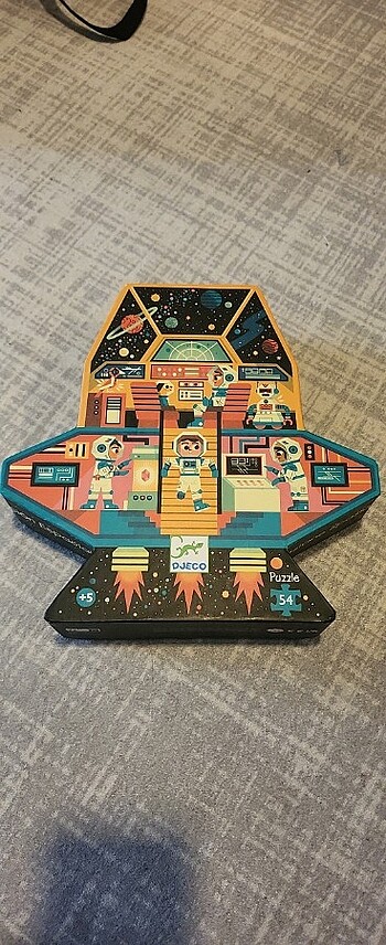 Djeco puzzle