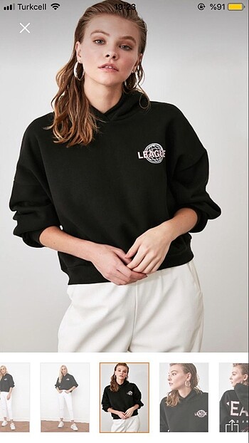 Sweatshirt