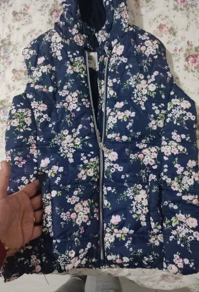 Kız Çocuk Kapüşonlu Çiçekli Fermuarlı Yelek 10-11 yaş - Görsel 2