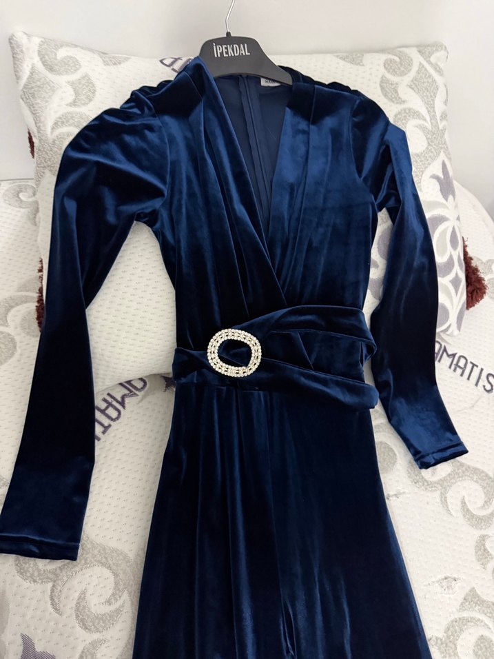 Lacivert Kadife Uzun Kollu Kadın tulum - Görsel 3