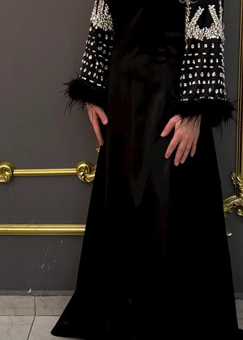 Siyah Nakışlı Uzun Kollu Uzun Abiye Elbise - Görsel 4