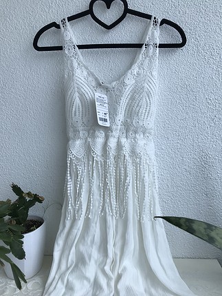 36 Beden Beyaz dantelli elbise