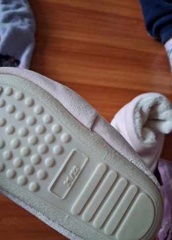 Kız Çocuk Pembe Örme Sıcak Ev Terliği - Görsel 2