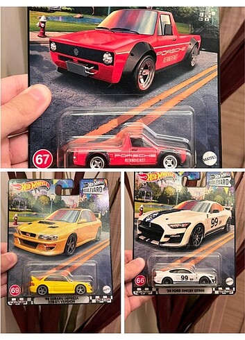 Hot wheels 3 adet premium 