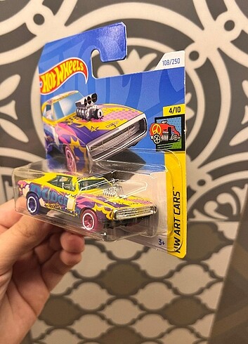Hot Wheels Hot wheels 70 Dodge Charger Nadir