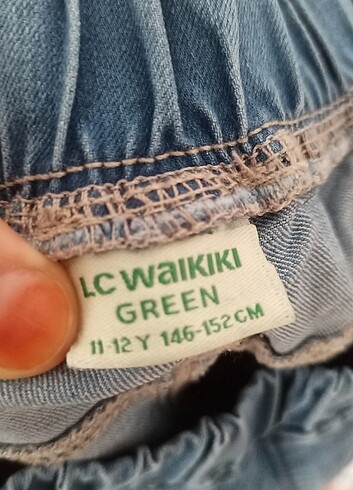 11-12 Yaş Beden lc waikiki kot pantolon 