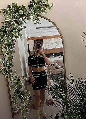 m Beden beyaz Renk Alt ust crop düğmeli takım