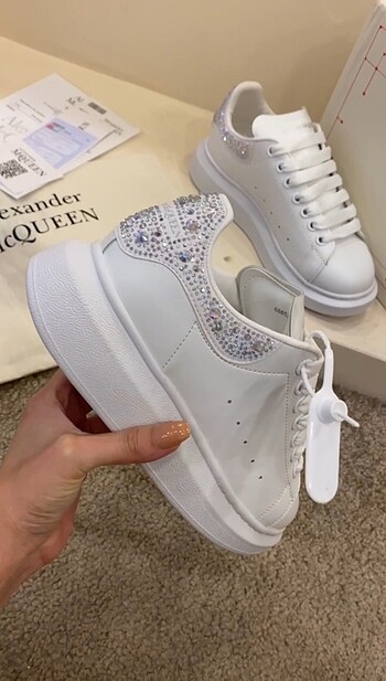 Alexander Mcqueen Taşlı