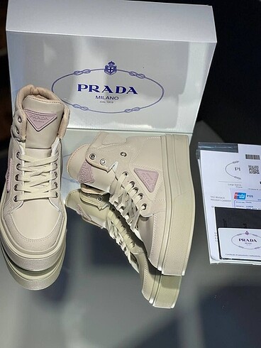 Prada Krem Bej