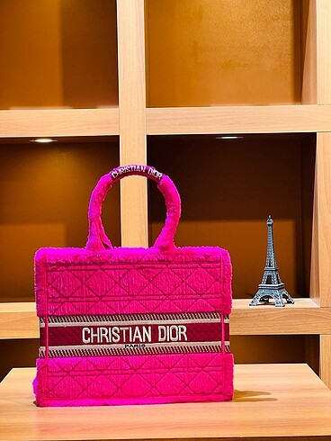  Beden Christian Dior Tüylü