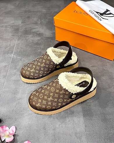 39 Beden kahverengi Renk Louis vuitton terlik