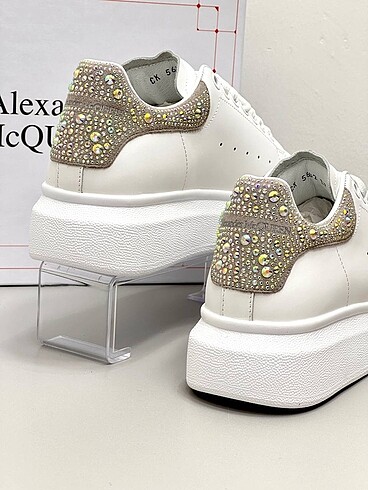 38 Beden beyaz Renk Alexander Mcqueen Taşlı 36-40