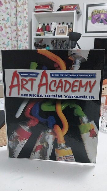 Art akademy klasorlu fasikül dergiler..