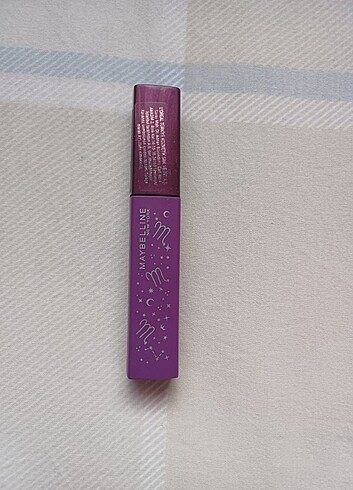 Beden maybelline super stay ink