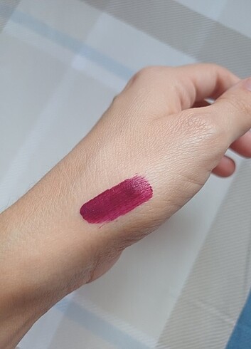 Beden mor Renk maybelline super stay ink