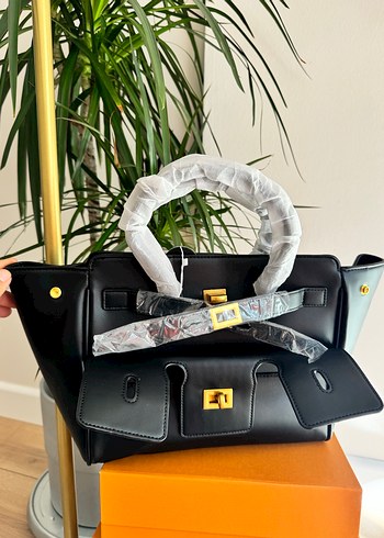 Siyah  Kemerli Kadın Çanta - Görsel 2