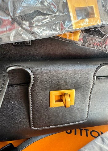 Siyah  Kemerli Kadın Çanta - Görsel 6