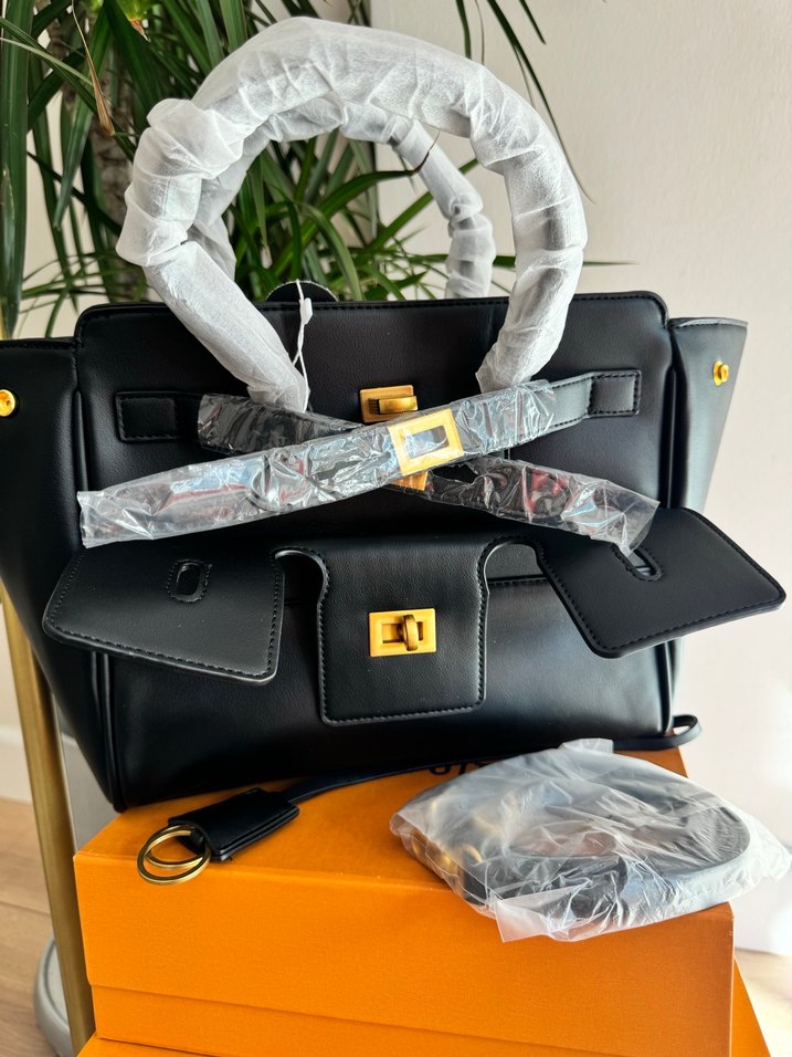 Siyah  Kemerli Kadın Çanta - Görsel 5