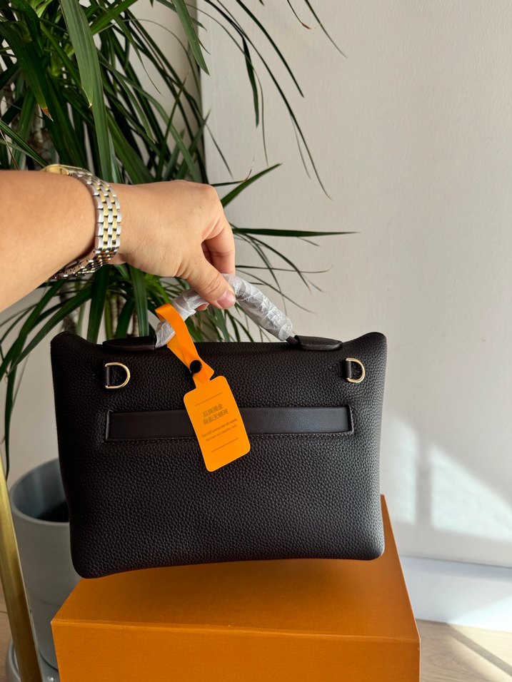 Kahverengi Deri Kadın El Çantası - Görsel 4