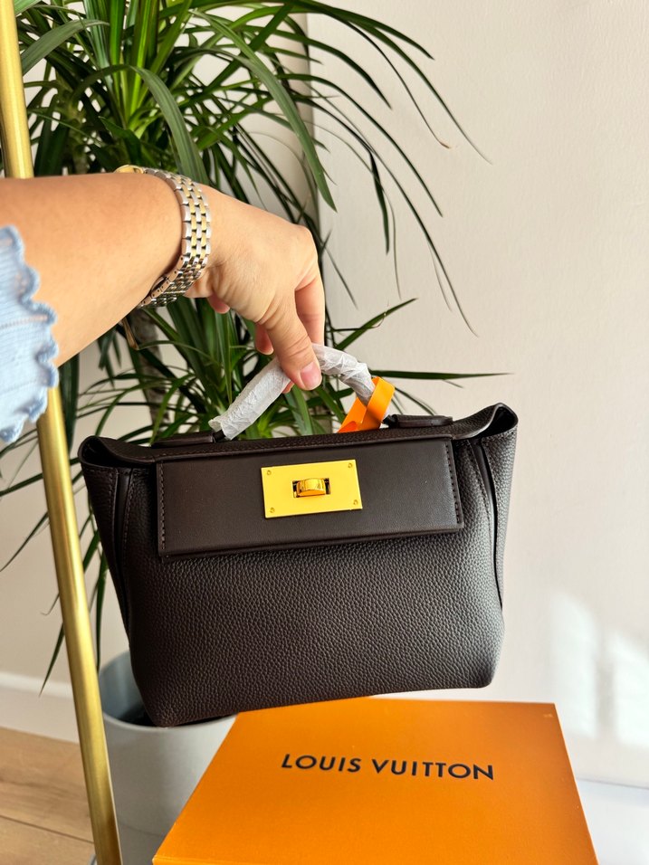 Kahverengi Deri Kadın El Çantası - Görsel 2