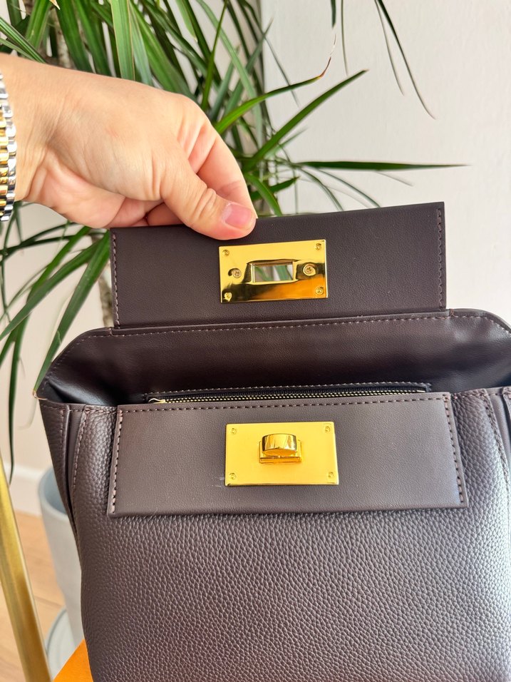 Kahverengi Deri Kadın El Çantası - Görsel 5