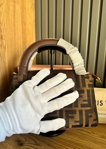 Fendi Kahverengi Deri Kadın Çanta - Görsel 2