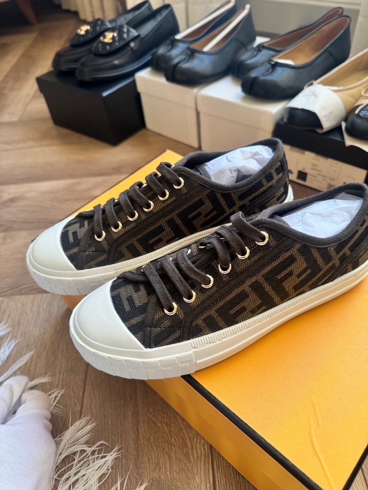 Fendi Kahverengi Baskılı Kadın Spor Ayakkabı - Görsel 3