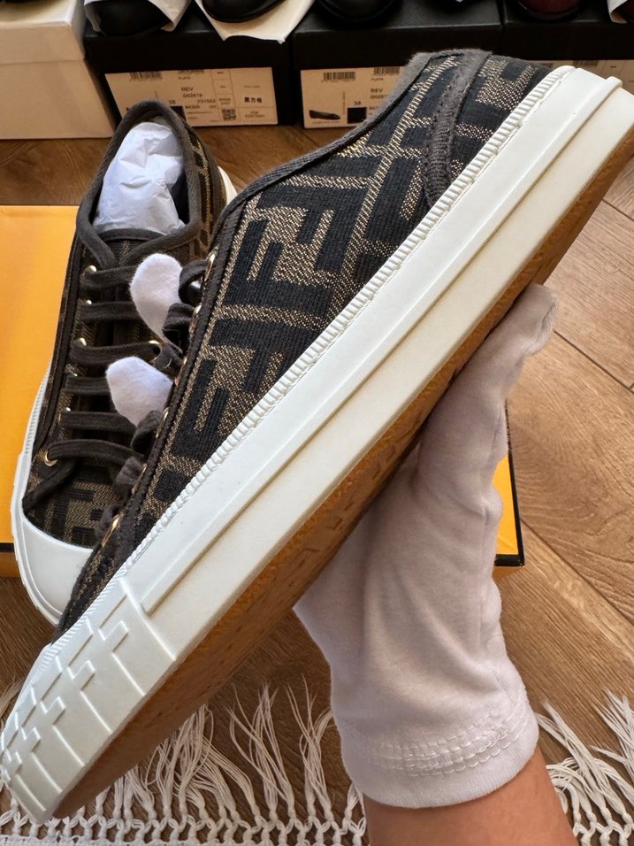 Fendi Kahverengi Baskılı Kadın Spor Ayakkabı - Görsel 4