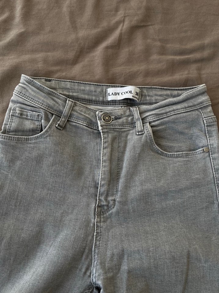 Gri Kadın Denim Normal Kesim Midi Jean - Görsel 2