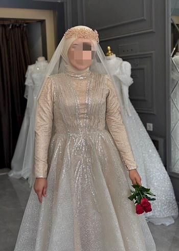 40 Beden Uzun Kollu Beyaz Tesettür Nişan Elbisesi