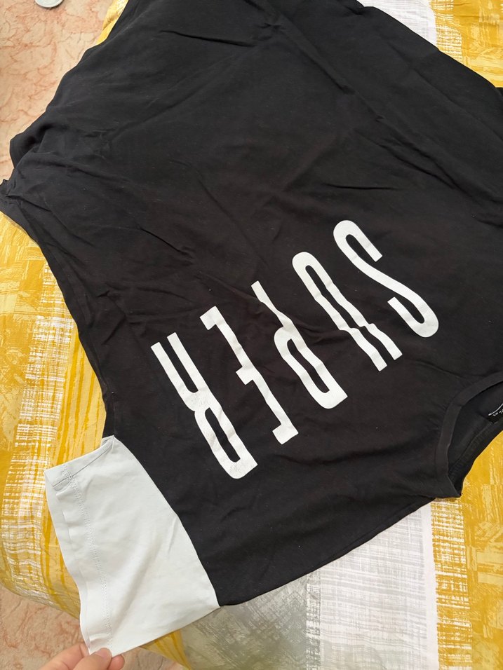 Siyah kadınTişört - Görsel 2