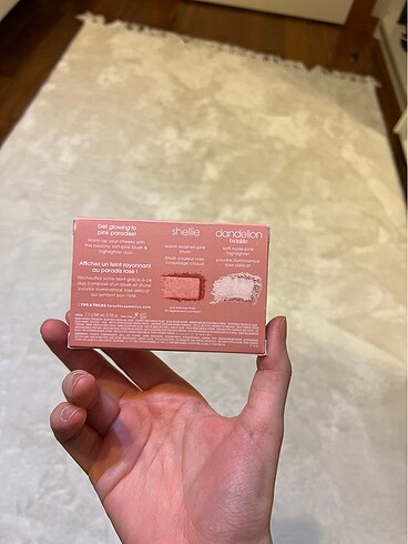 Benefit Cosmetics Benefit twinkle beach allık aydınlatıcı highlighter paleti