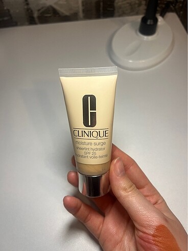 Beden Clinique renkli nemlendirici bb krem (very light)