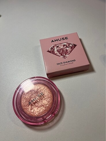 Amuse highlighter face diamond