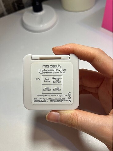 Beden Renk Rms beauty living luminizer glow quad
