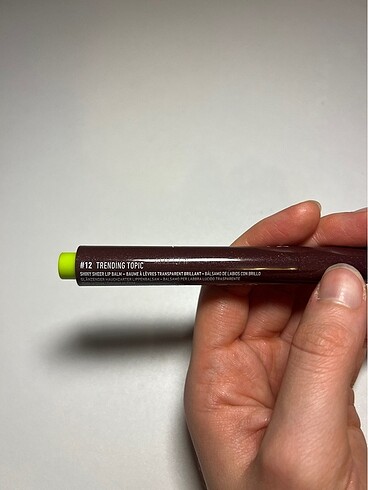 NYX Nyx slick click fat oil shiny lip balm