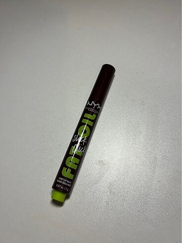 Nyx slick click fat oil shiny lip balm