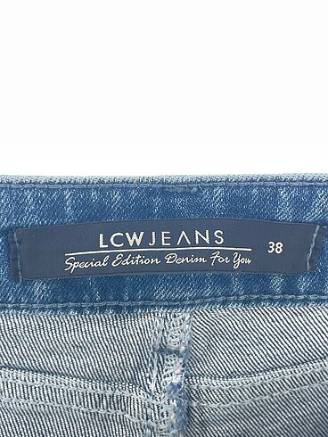 38 Beden mavi Renk LC Waikiki Jean / Kot %70 İndirimli.