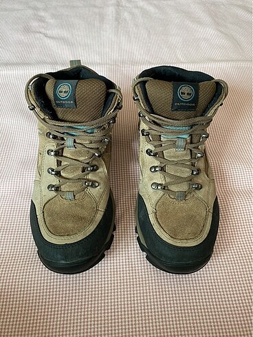 39 Beden Timberland waterproof outdoor yarim bot 39 numara, gayet temiz d