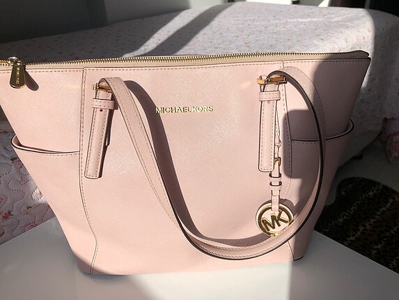 Michael Kors Jet Set East West çanta