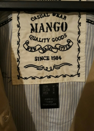 Mango tam bu havalarda giyilecek tarz maskülen mango marka yagmurluk