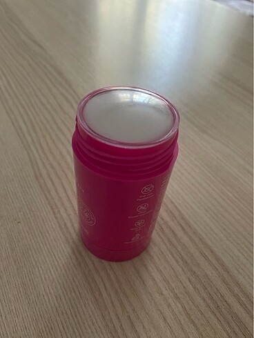 Beden Stop and Smell the.. Roses deodorant
